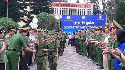 Thiếu nhi tham gia “Học làm chiến sỹ Công an” tại Cao Bằng