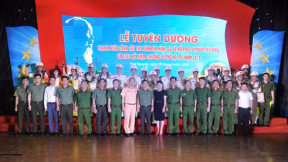 Tổng cục VIII tuyên dương 10 gương mặt Thanh niên tiêu biểu 