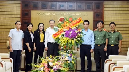 Bộ trưởng Tô Lâm tiếp Đoàn đại biểu Hội đồng Dân tộc của Quốc hội nhân kỷ niệm Ngày truyền thống CAND
