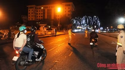 Công an Hà Giang kiểm soát chặt người ra đường sau 22h