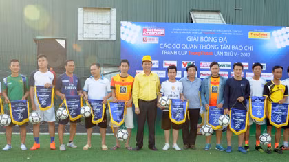 Khai mạc Giải bóng đá tranh cúp Trung Thành dành cho các cơ quan báo chí