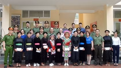 Nhiều hoạt động ý nghĩa sẻ chia khó khăn với đồng bào Hà Giang