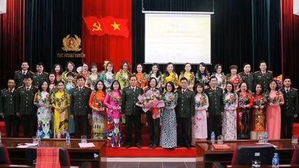 Cục Ngoại tuyến gặp mặt cán bộ đoàn và biểu dương phụ nữ tiêu biểu