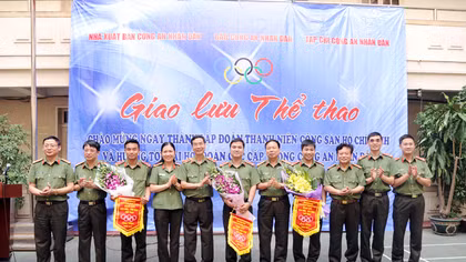 Sôi nổi các hoạt động giao lưu Thể thao - Văn nghệ