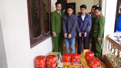 Công an Hà Giang thu giữ 76kg pháo lậu trong đêm