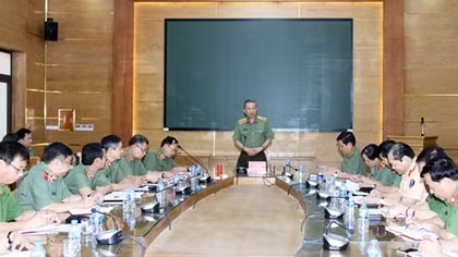Bộ Công an tạm dừng một số hoạt động kỷ niệm Ngày Truyền thống CAND 