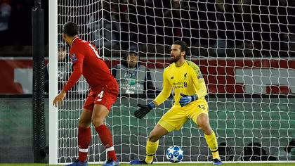 Anfield nín thở chờ tử chiến 