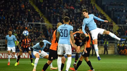 Derby Manchester và chuyện của những người chơi bóng 