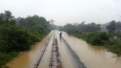 Đường sắt Bắc-Nam dự kiến thông tàu vào ngày 9-11