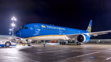 Tia laser tiếp tục uy hiếp an toàn nhiều chuyến bay của Vietnam Airlines 