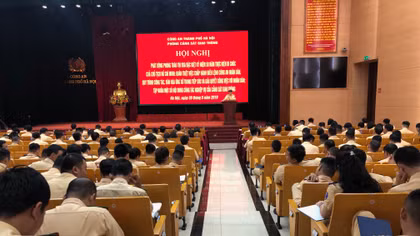  CSGT tập huấn nâng cao kỹ năng, văn hoá ứng xử với nhân dân
