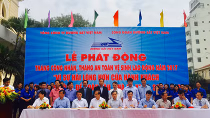 Đường sắt phát động phong trào “6 sạch” 