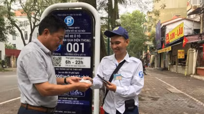 Hà Nội tạm dừng thu phí lũy tiến theo giờ với dịch vụ IParking
