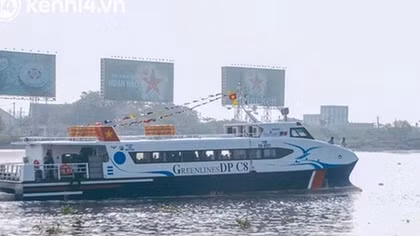 Dùng tàu cao tốc vận chuyển hàng hóa cho các tỉnh phía Nam 