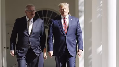 Ông Trump tiếp tục bị tố gọi điện nhờ Australia giúp đỡ