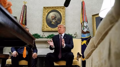 Đáp lại đòn trả đũa thương mại của Trung Quốc, Tổng thống Trump hứa hỗ trợ nông dân Mỹ 15 tỷ USD