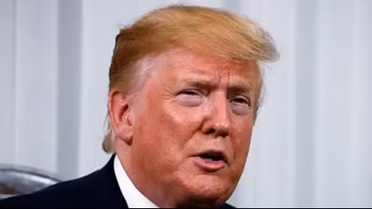 Ông Trump ân xá cho hàng loạt nhân vật trong ngày cuối tại vị 