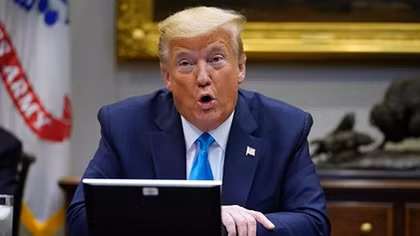 Ông Trump gợi ý thuốc điều trị COVID-19 cho Thủ tướng Anh