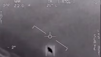 Lầu Năm Góc xác thực video về UFO
