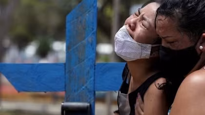 Quằn quại vì COVID-19, Brazil có nguy cơ thành tâm dịch mới