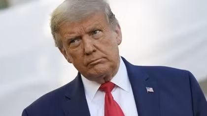 Cựu Tổng thống Trump "tuyên chiến" với Facebook, Twitter