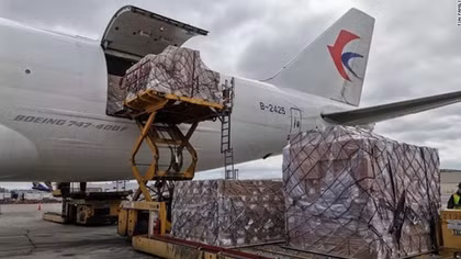 Tỷ phú Alibaba tặng hàng triệu khẩu trang cho Mỹ