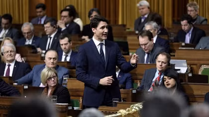 Nghị sĩ chủ lực rời khỏi đảng, ông Trudeau đau đầu
