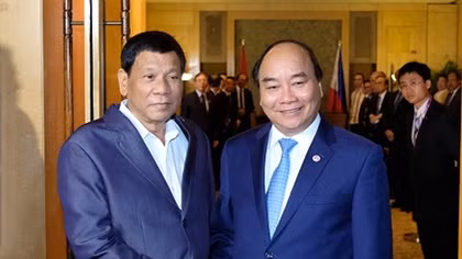 Thủ tướng Nguyễn Xuân Phúc tiếp xúc song phương Tổng thống Philippines