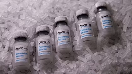 Đàm phán dỡ bỏ bằng sáng chế vaccine COVID-19 có thể mất vài tháng 