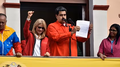Venezuela quyết không công nhận "Tổng thống lâm thời"