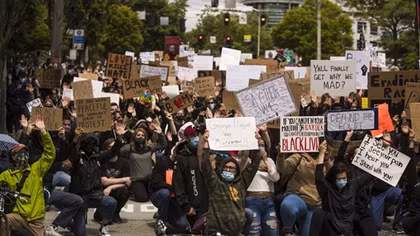 Biểu tình chống phân biệt chủng tộc tiếp tục nóng tại Mỹ
