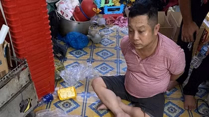"Phù thủy" pha chế heroin ở khu phố Tây sa lưới