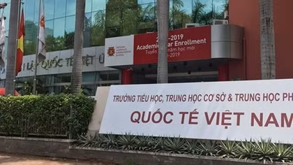 Giáo viên nước ngoài mắc COVID-19, hơn 100 thầy trò của Trường Việt Úc thành F1 