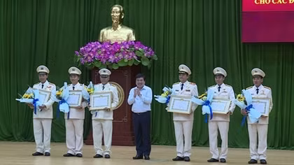 Xây dựng lực lượng Công an TP Hồ Chí Minh ngày càng trong sạch, vững mạnh