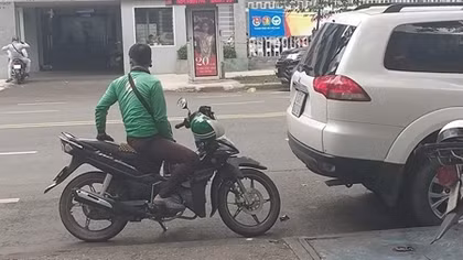 Cảnh báo xuất hiện giả thẻ có logo và dấu của công ty Grab
