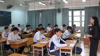 TPHCM lấy ý kiến phụ huynh về việc cho đi học trở lại