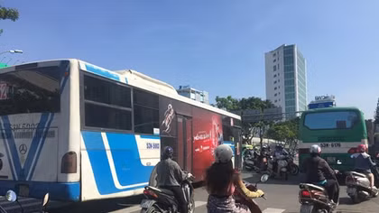TP Hồ Chí Minh tạm dừng hoạt động xe buýt công cộng từ 1/4