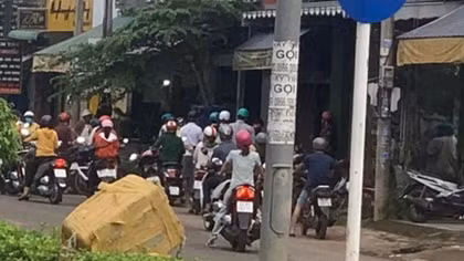 Nhiều người tụ tập mua bánh mì, chủ cơ sở bị phạt 15 triệu 