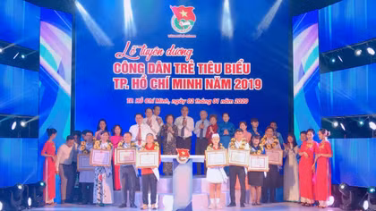 TP Hồ Chí Minh tuyên dương 12 Công dân trẻ tiêu biểu