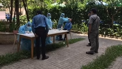 1 trường hợp nghi ngờ nhiễm COVID-19 tại TP Hồ Chí Minh