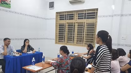Tạm đình chỉ công tác của Hiệu trưởng do không minh bạch thu chi