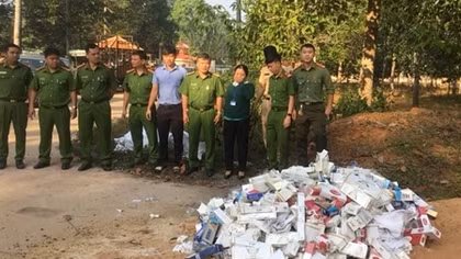 Tiêu hủy 6.530 bao thuốc lá nhập lậu