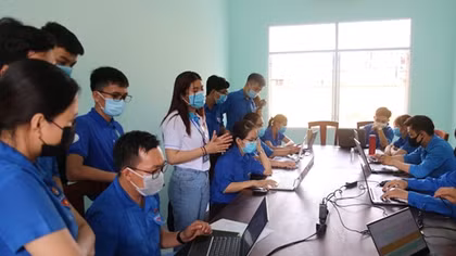 Sinh viên y khoa tại TPHCM tình nguyện phòng chống COVID-19
