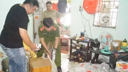 Điểm bán dụng cụ cờ bạc bịp tại phòng trọ