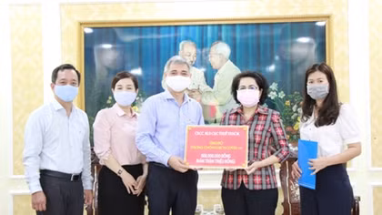 TP Hồ Chí Minh: Hơn 81,6 tỷ đồng ủng hộ Quỹ phòng chống COVID-19 và hạn mặn