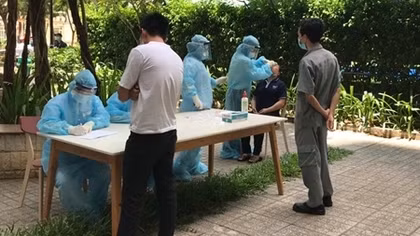 Tất cả mẫu xét nghiệm liên quan đến ca nhiễm COVID ở Thủ Đức và quận 7 đều âm tính