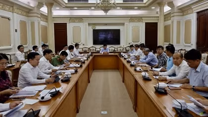 TP Hồ Chí Minh họp khẩn chống dịch bệnh COVID-19