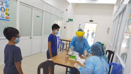 Sẽ xem xét xử lý hình sự người không khai báo y tế