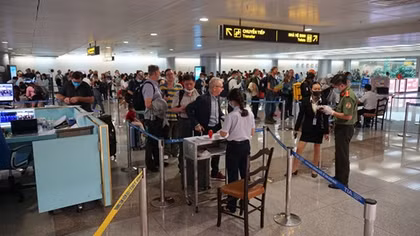 Tìm những người đi chuyến bay EK392 và dự sự kiện tại Kuala Lumpur
