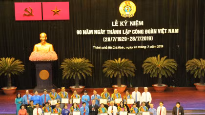 TP Hồ Chí Minh tổ chức kỷ niệm 90 năm thành lập Công đoàn Việt Nam